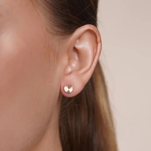 14 Karat Yellow Gold Diamond Cut Iridescent Heart Earrings